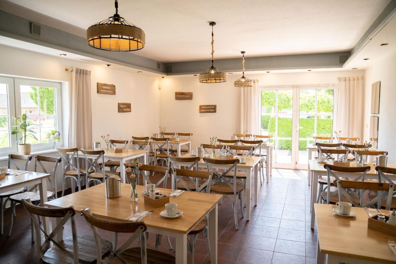 Hotel Am Uckersee Roepersdorf Ngoại thất bức ảnh