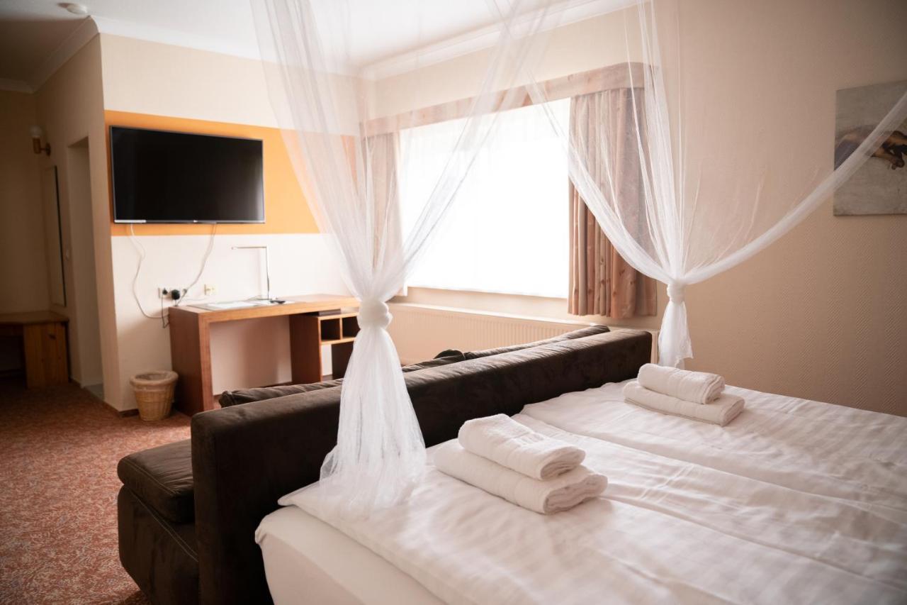 Hotel Am Uckersee Roepersdorf Ngoại thất bức ảnh